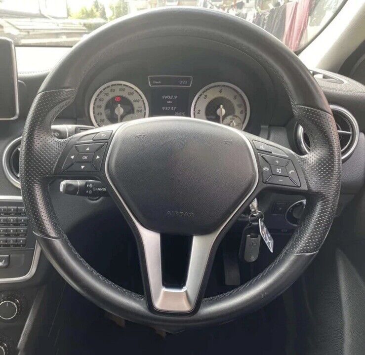 Mercedes A B C CLA E GLA Class Leather Steering Wheel Cover Self Stitch Black