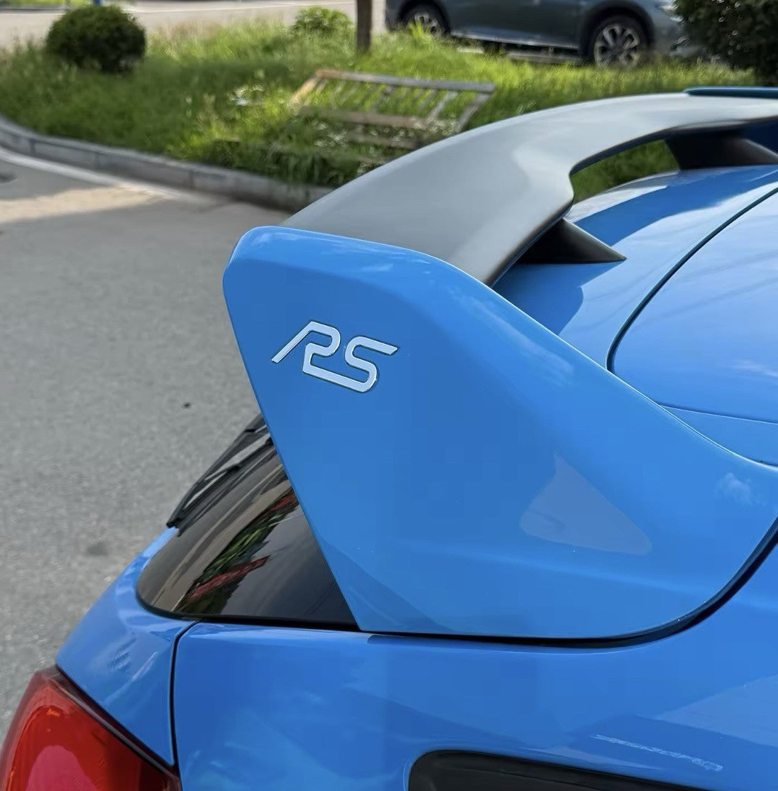 Ford Focus RS MK3 2015-2018 RS Side Spoiler Badges Inserts Inlays White 2pcs