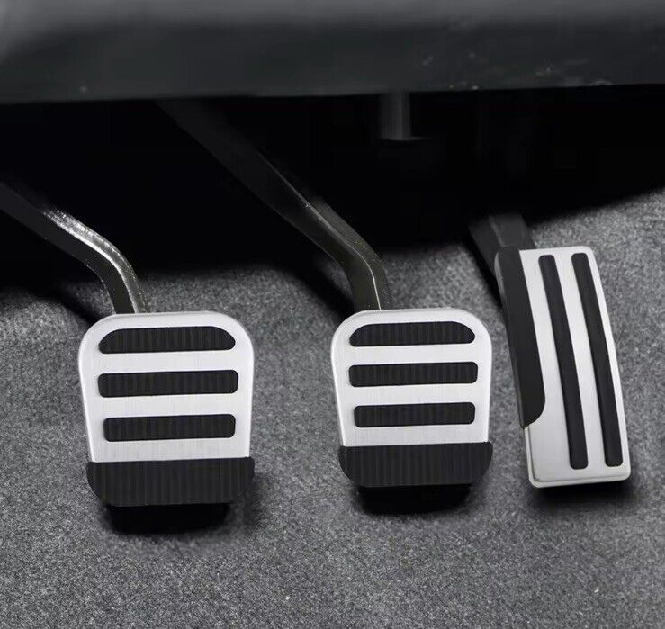 Nissan Navara NP300 1997-2022 Stainless Steel And Rubber Pedal Covers Manual