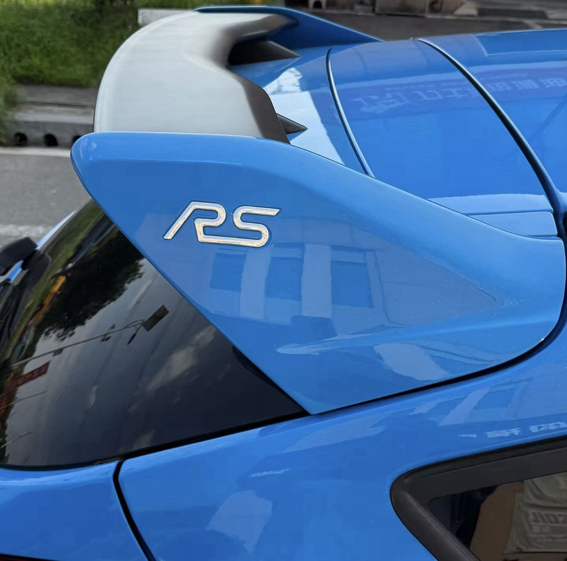 Ford Focus RS MK3 2015-2018 RS Side Spoiler Badges Inserts Inlays White 2pcs