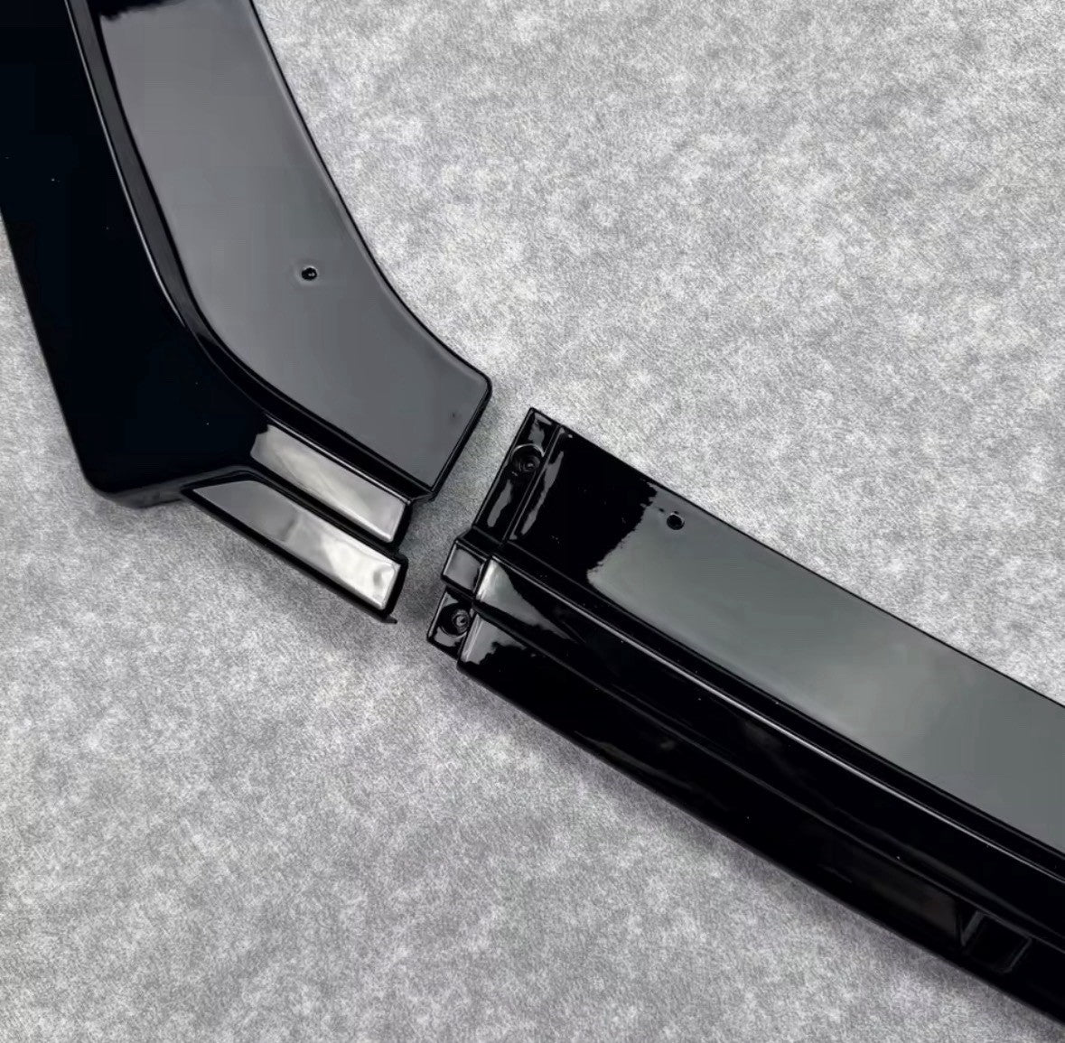 GLOSS BLACK FRONT SPLITTER LIP FOR SEAT LEON MK3.5 2017-2019 FACELIFT