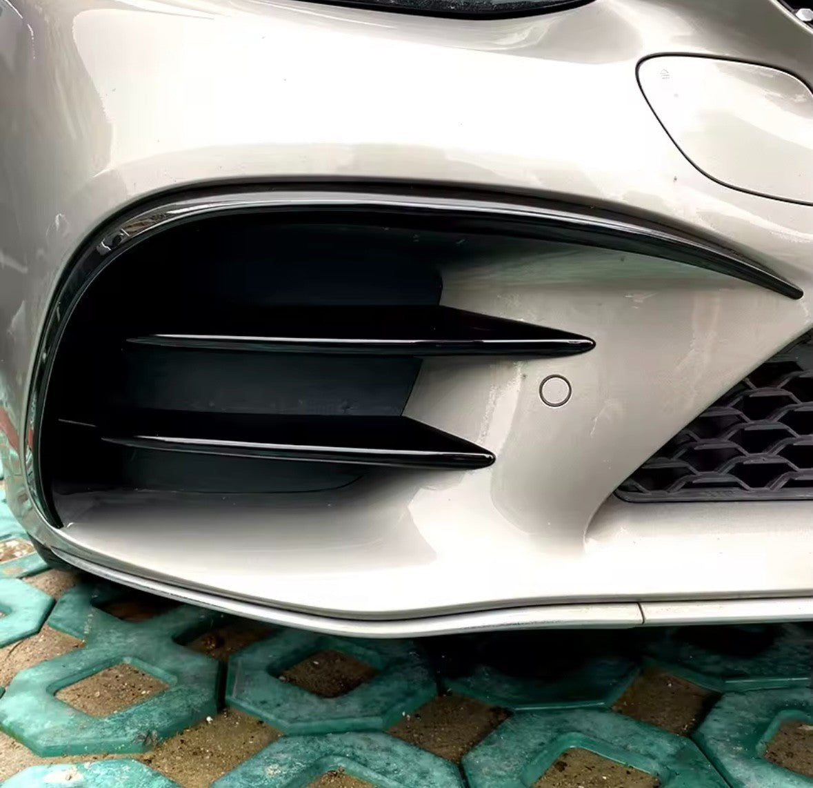 Mercedes Benz C Class W205 C205 Gloss Black Front Bumper Side Vent Trims 4pcs