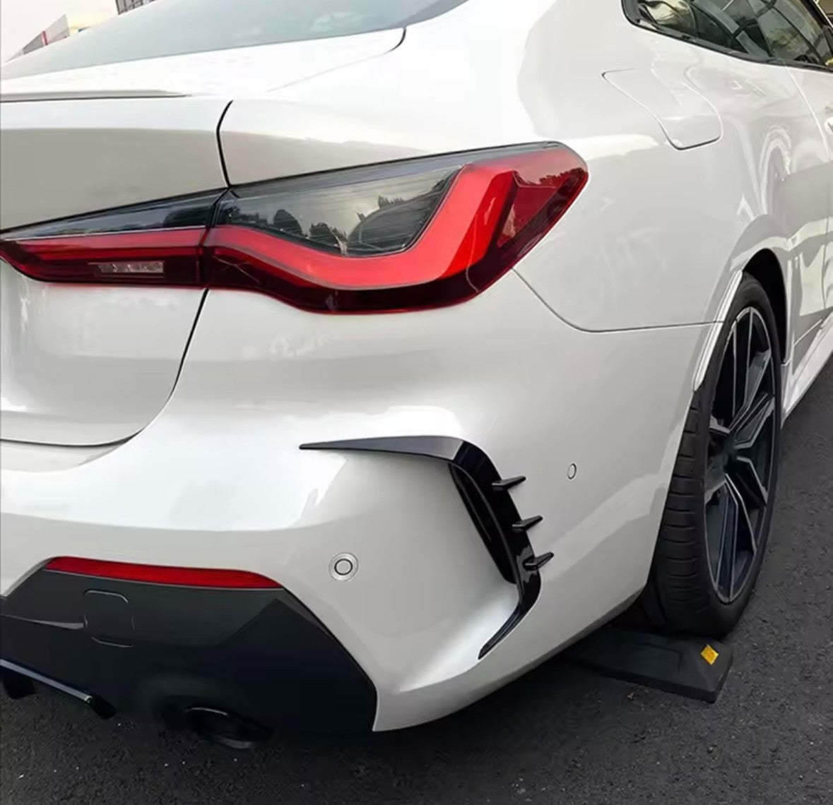 BMW 4 Series M Sport G22 G23 2020-2023 Gloss Black Rear Bumper Vent Canards 2pcs