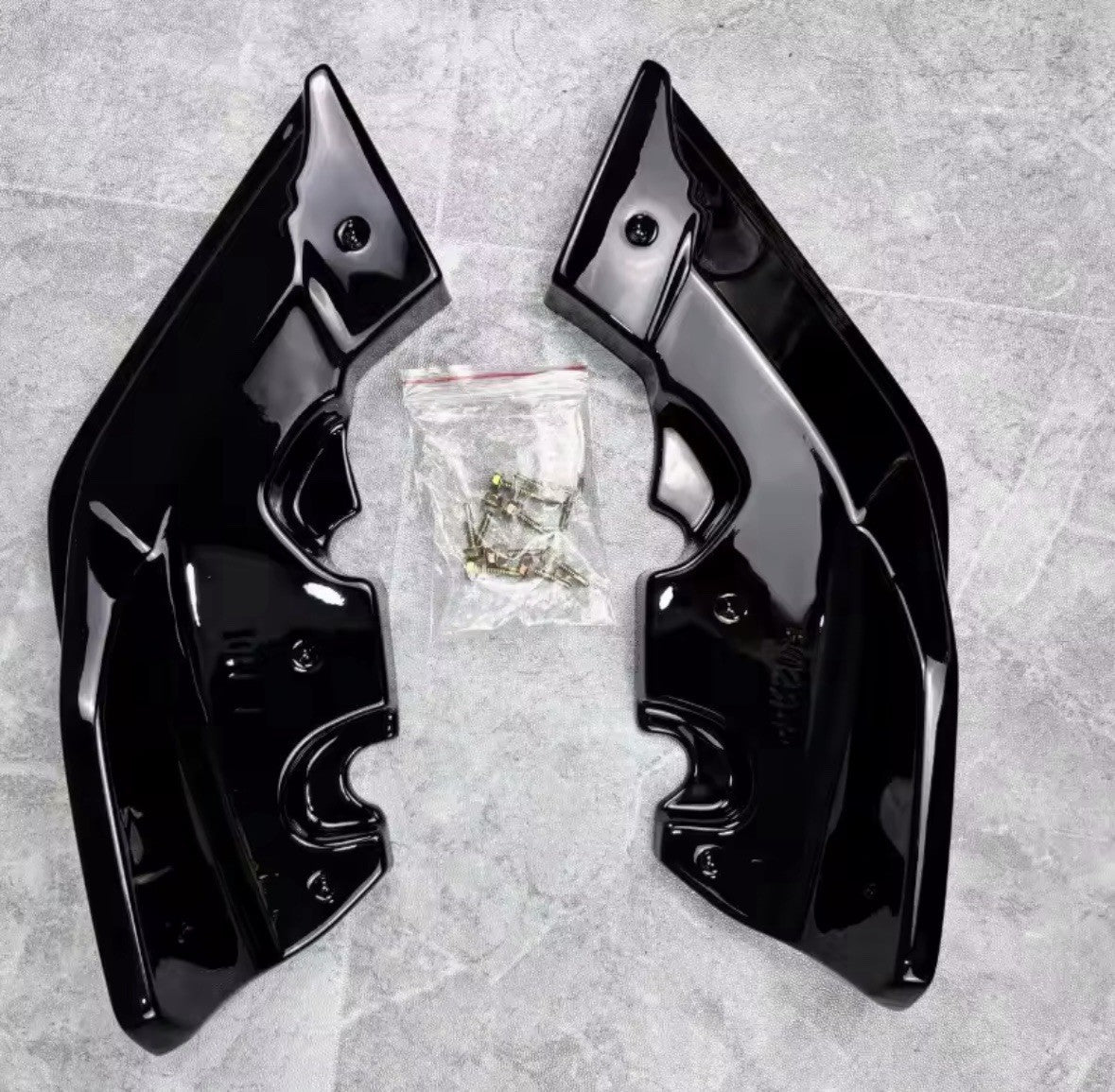 BMW 1 Series F40 M-Pack M135i Gloss Black Rear Spats Corner Splitters Aero Style