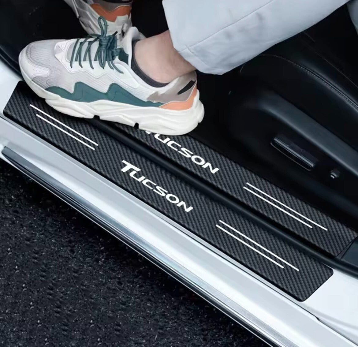 Hyundai Tucson Carbon Fibre Effect Vinyl Adhesive Door Sill Overlay Strips 4pcs