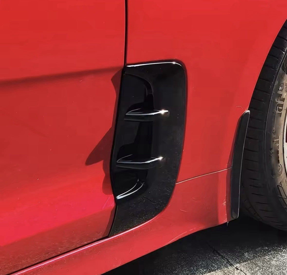 Kia Stinger 2017-2023 Gloss Black Side Fender Vent Canards Trims 2pcs