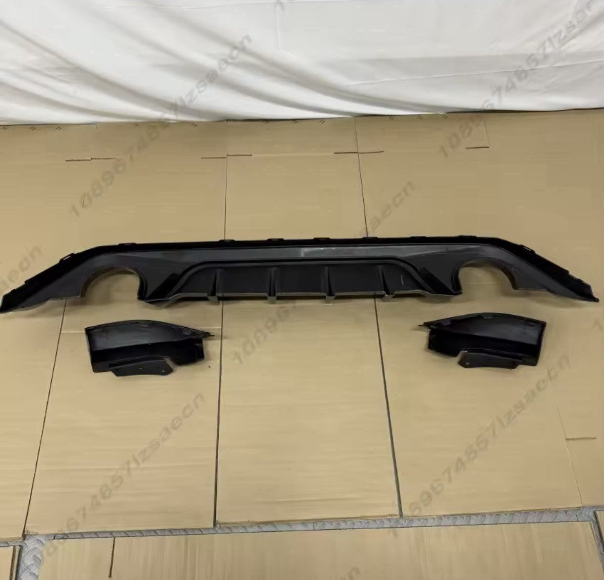 Ford Focus ST MK4 2018-2022 Gloss Black Full Rear Bumper Diffuser 3pcs Body Kit