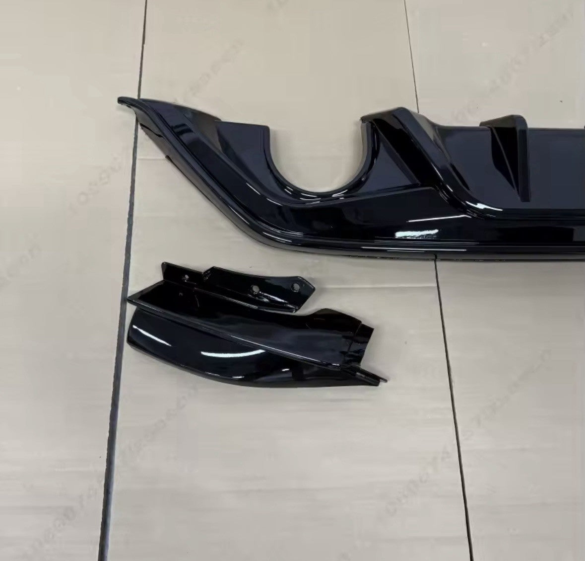 Ford Focus ST MK4 2018-2022 Gloss Black Full Rear Bumper Diffuser 3pcs Body Kit