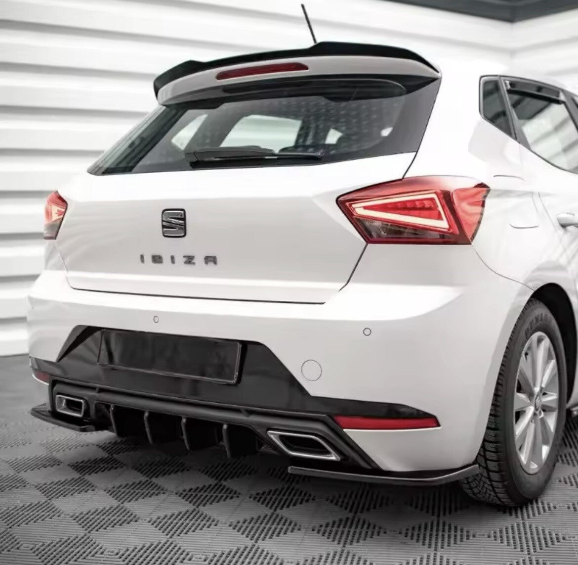 Seat Ibiza MK5 2017-2021 Rear Bumper Diffuser & Rear Spats Kit Gloss Black 3pcs