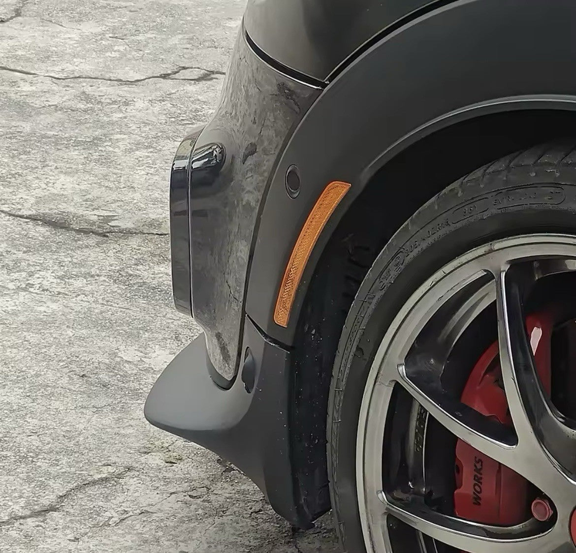 Mini JCW F55 F56 F57 2014-2021 Gloss Black Fog Light Vent Canards Surrounds