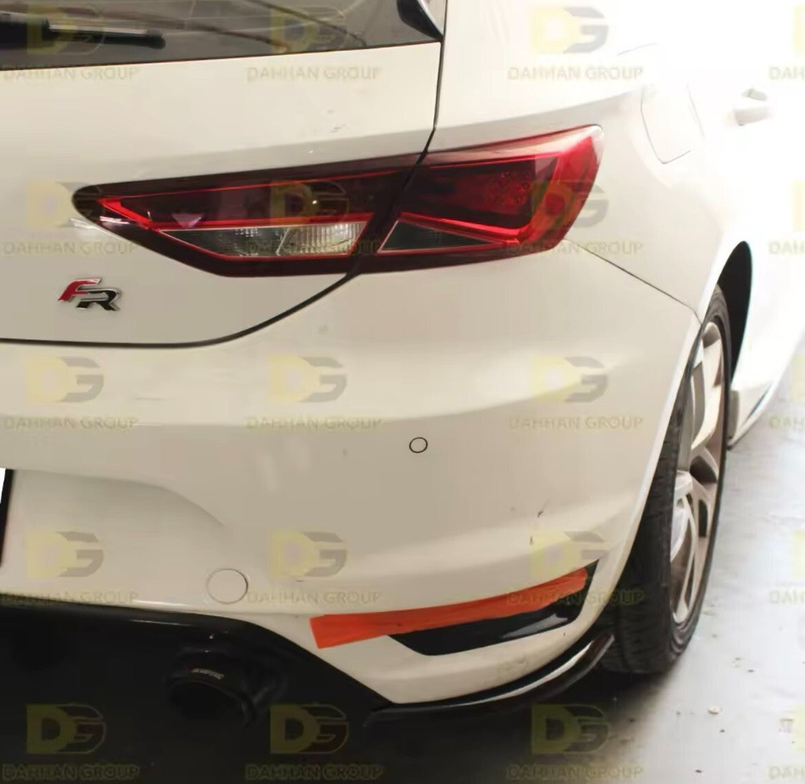Seat Leon MK3 2012-2020 Gloss Black Rear Spats Bumper Corner Splitters FR Kit