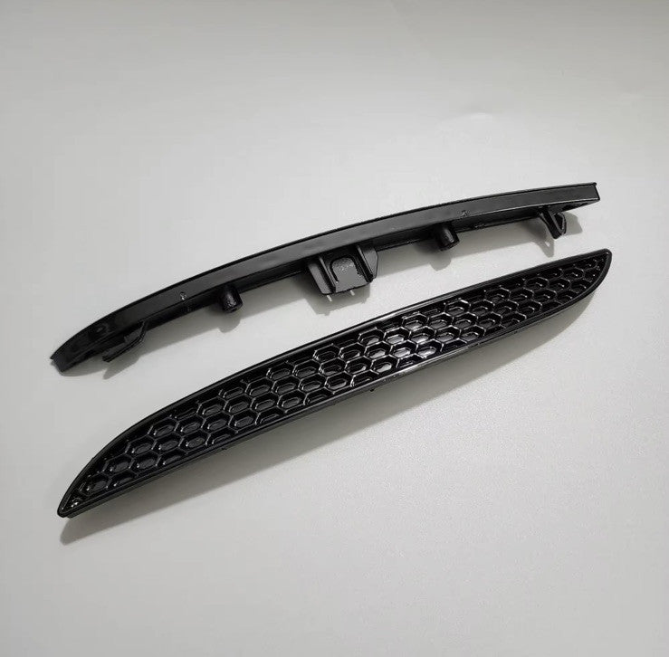 BMW 1 Series F20 F21 LCI M Sport Gloss Black Honeycomb Rear Reflector Inserts
